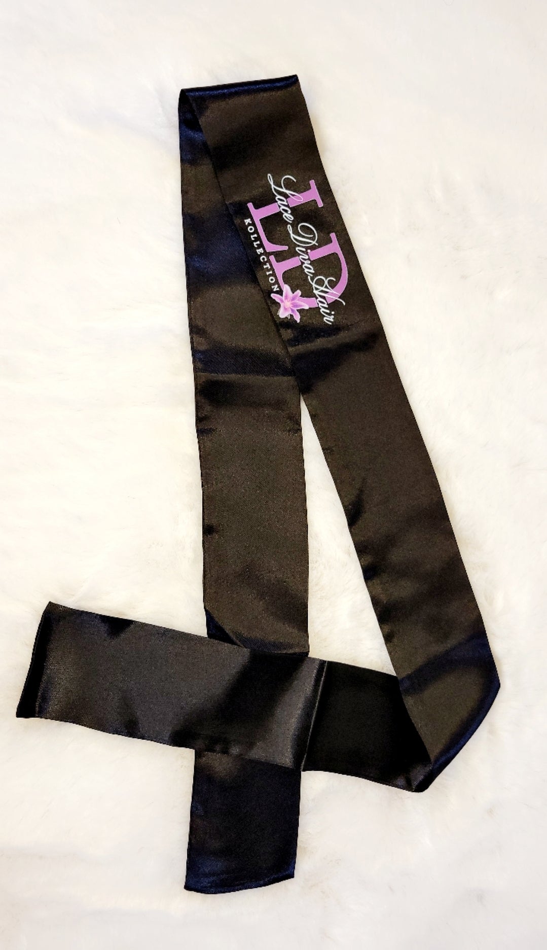 SLICK SCARF HEAD TIE